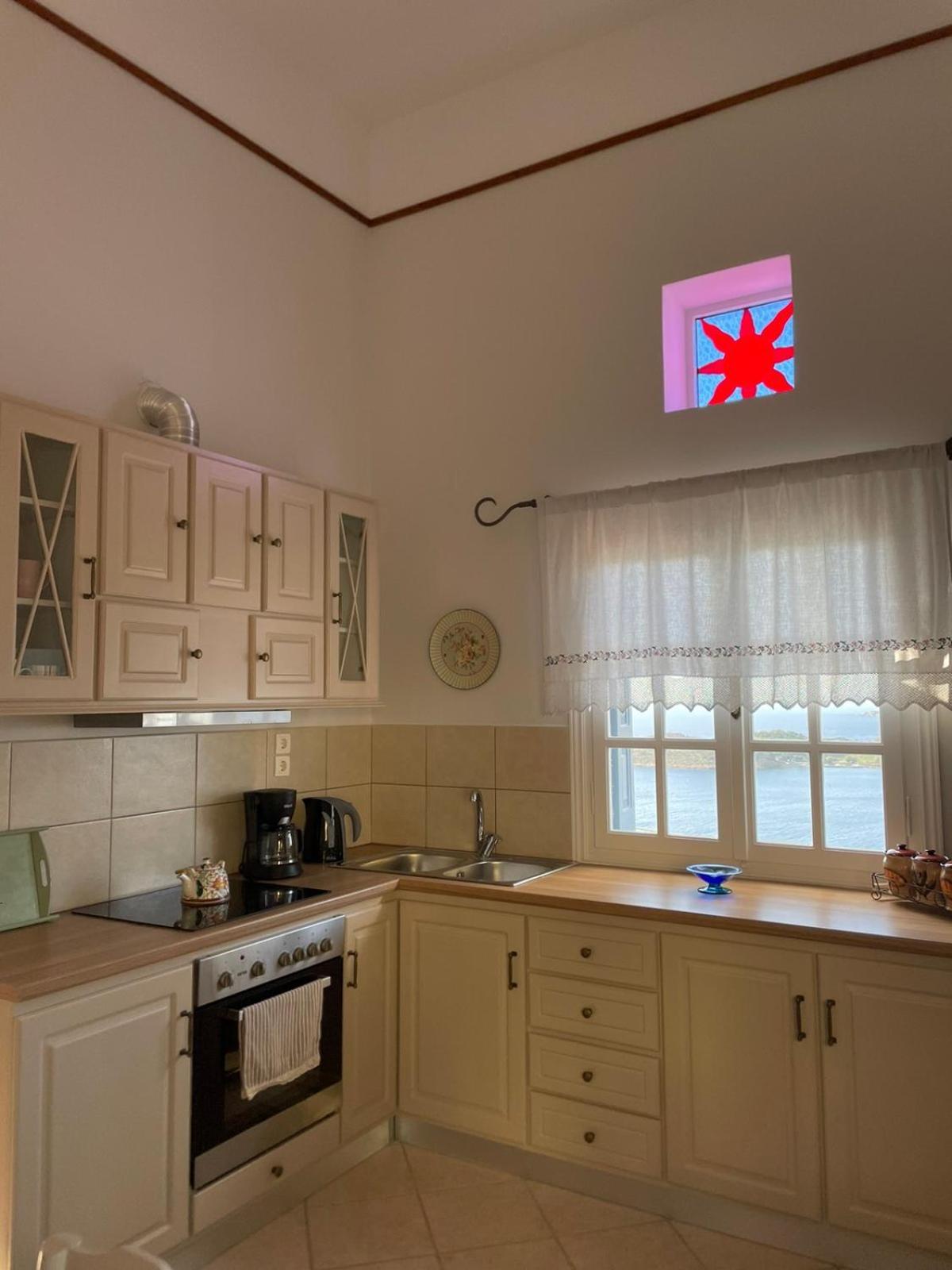 Villa Next To The Sea!! Myrties エクステリア 写真
